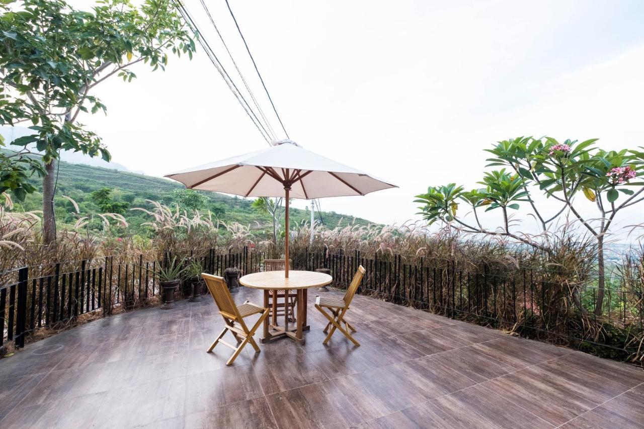 Bukit Indah Doda Hotel & Resorts Palu Exterior foto